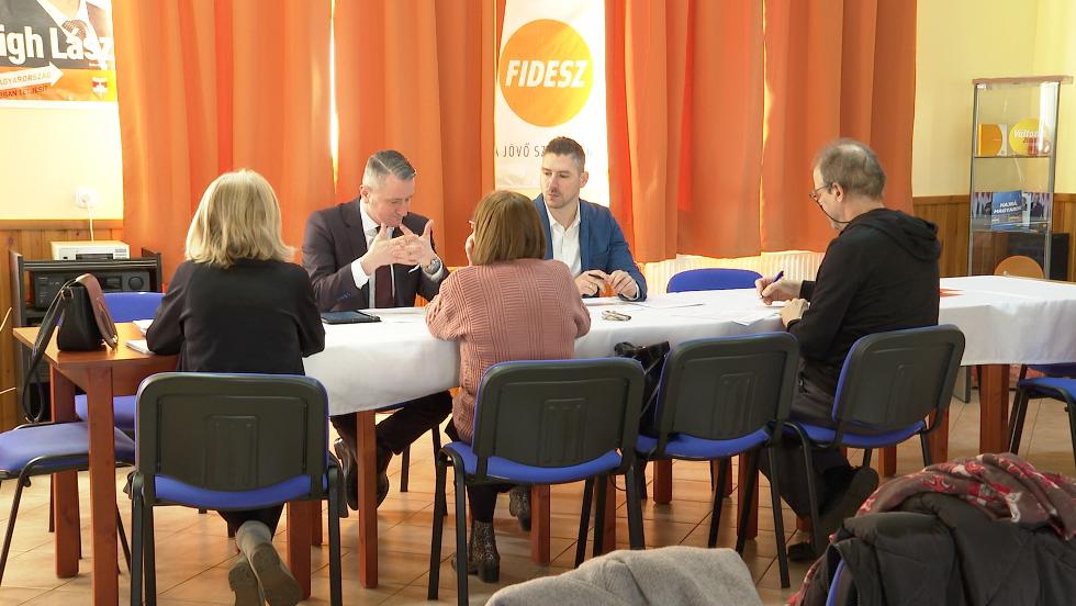 Kzgyls utn - Tjkoztatott a Fidesz-KDNP frakci 